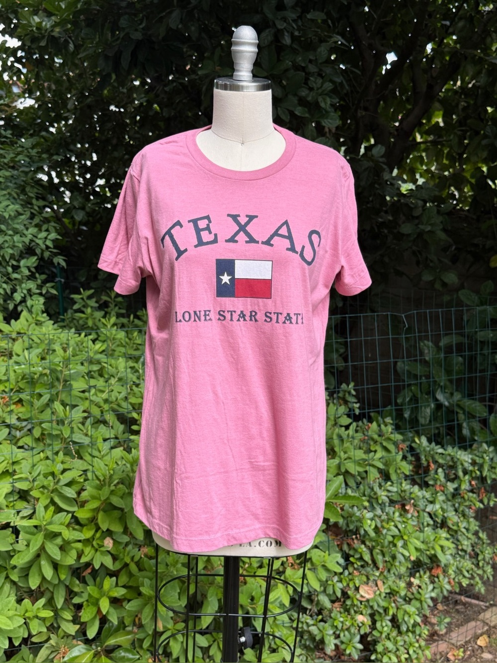 NWT Gildan “Texas Lone Star State" graphic T-shirt - size L